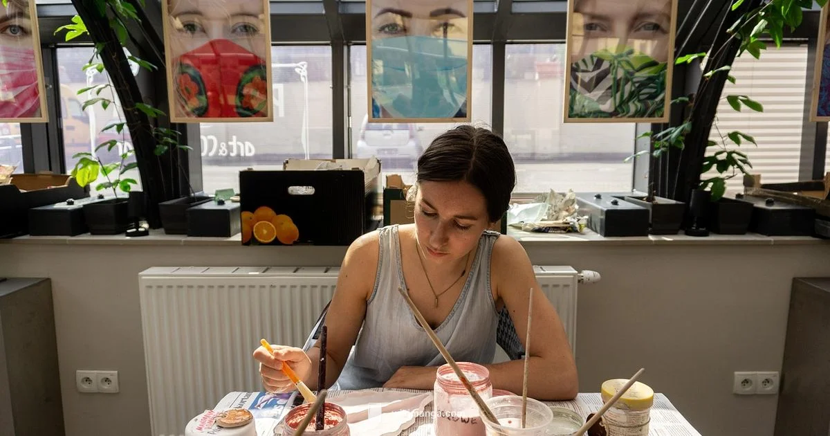 Do Manga Writers Draw - WikiManga.